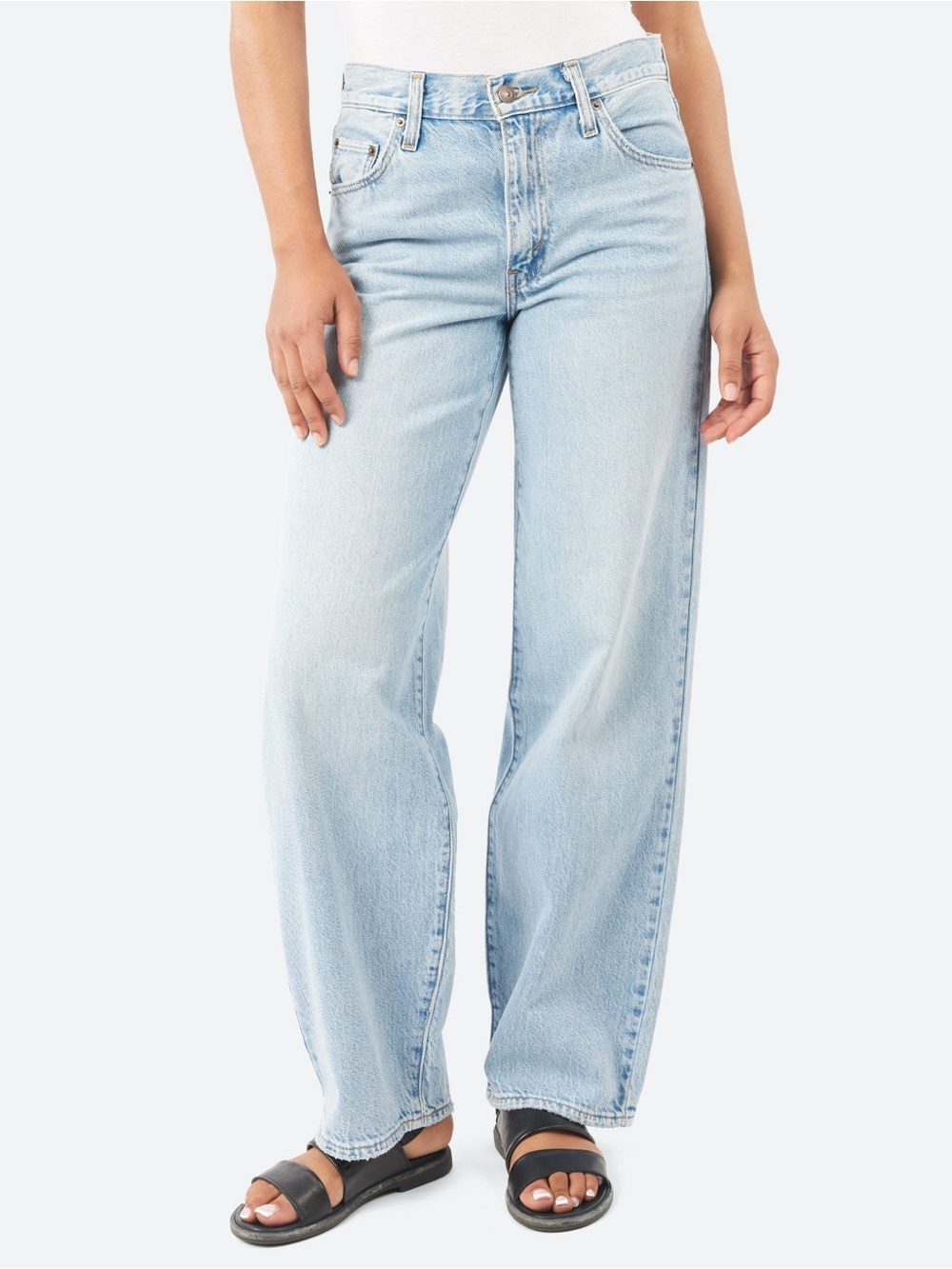 Levi’s baggy dad jeans
